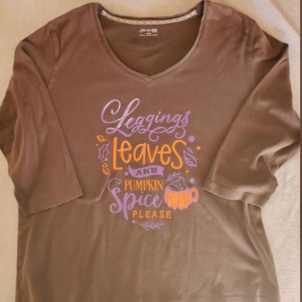 Women's 3/4 Sleeve Tee with Graphics